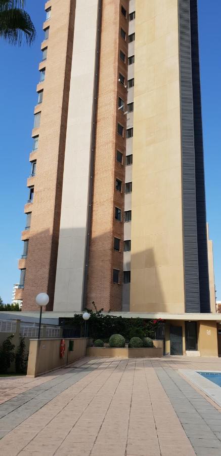 בנידורם Junto Playa Levante Con Terraza Chill-Out-2 Wcs-A Estrenar Gemelos 23 מראה חיצוני תמונה
